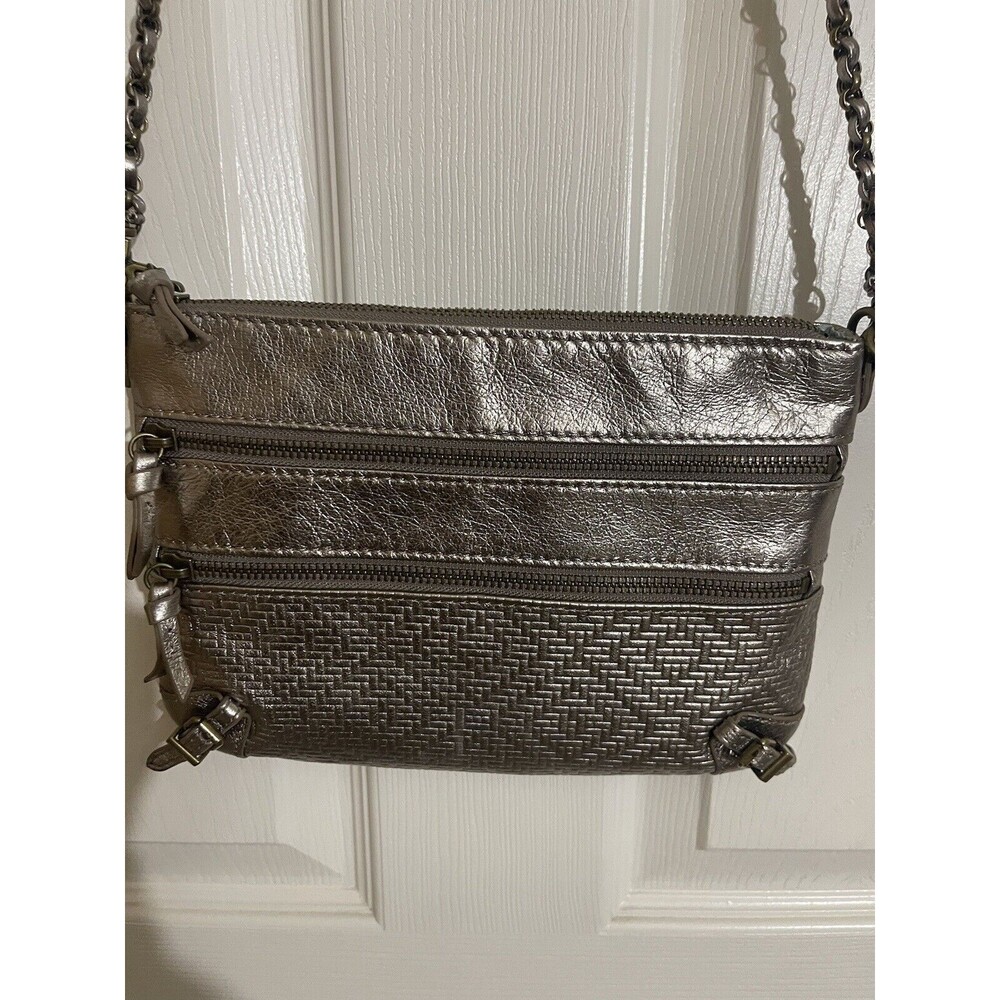 The Sak Crossbody Purse. Metallic Copper Color. 2 Front Zippers. Top Zip - Picture 9 of 14